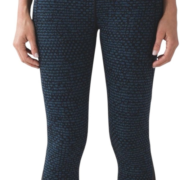 Lululemon Free Runner crop leggings - Picture 1 of 12